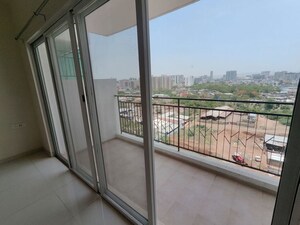 Balcony in 3 BHK Independent House at Dlf Phase ii – for Sale