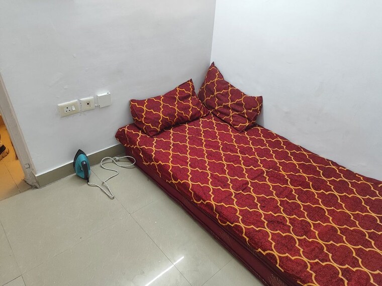 Bedroom, aditya-celebrity-homes 1 Bedroom 550 Sq.Ft. Apartment In Sector 76 Noida 9760235