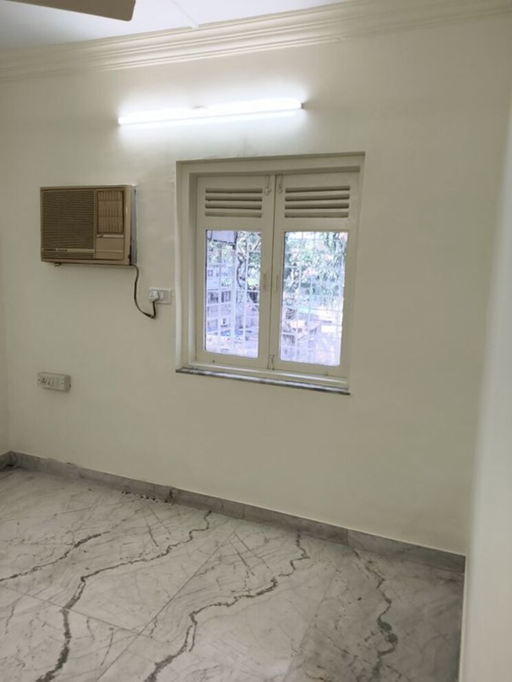 Room, vile parle east 1 Bedroom 480 Sq.Ft. Apartment In Vile Parle East Mumbai 9760258