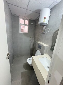 2 BHK Apartment For Rent in Signature Global City