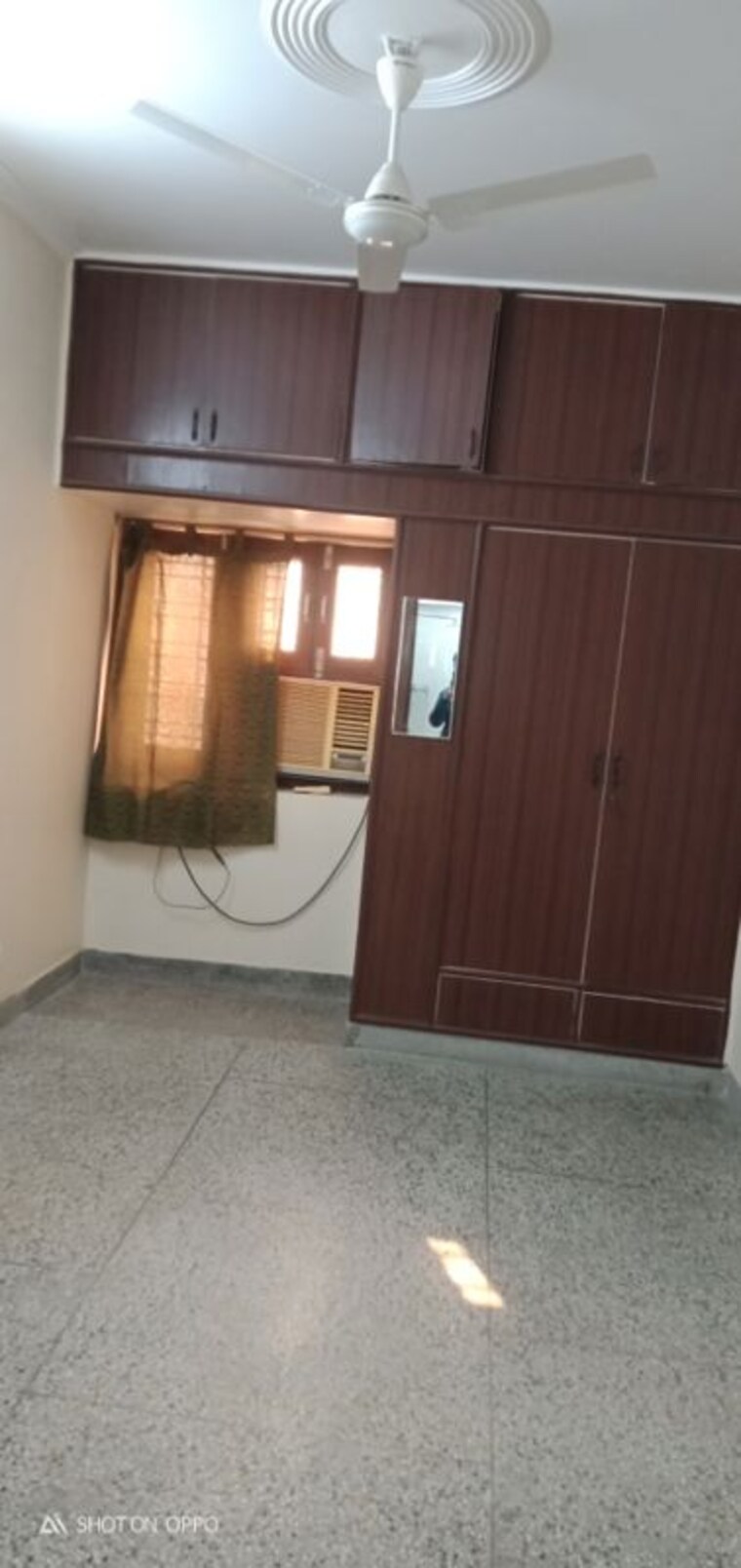 Room, vasant kunj 3 Bedroom 900 Sq.Ft. Apartment In Vasant Kunj Delhi 9760514