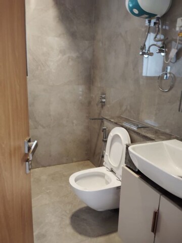 Bathroom in 3.5 BHK Apartment at M3M Heights, Sector 65 – for Rent