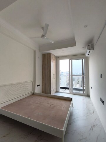 Room in Studio Builder Floor at Sector 46 – for Rent