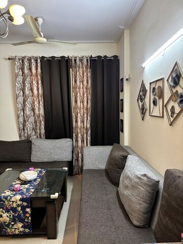 Bedroom in 2 BHK Builder Floor at Tulip Mall, Sector 46 – for Rent