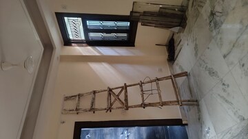 Room in 3 BHK Apartment at SG Oasis, Vasundhara Sector 2b – for Rent