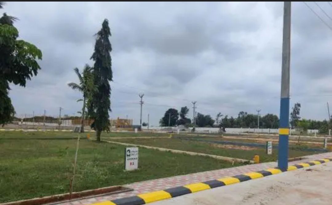 Plot For Sale in Vatavarana Realty Plots