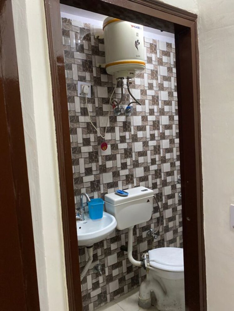 Bathroom, ansal-sushant-lok-i 1 Bedroom 100 Sq.Ft. Builder Floor In Sector 43 Gurgaon 9760778