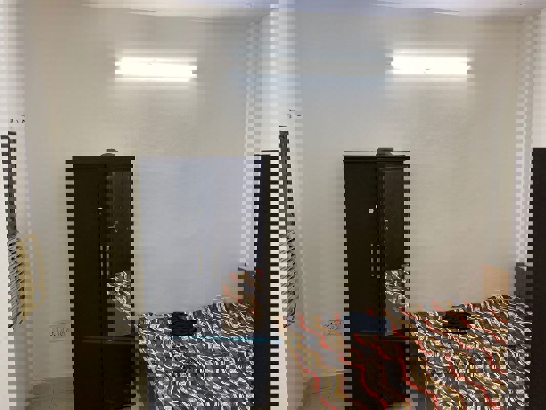 1 BHK + Study Room 100 Sq.Ft. Builder Floor in Ansal Sushant Lok I