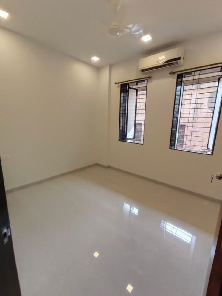 Room, usha-sadan-apartment 1 Bedroom 550 Sq.Ft. Apartment In Colaba Mumbai 9760726
