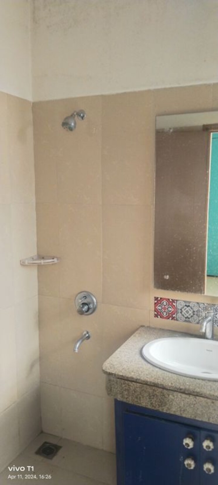 Bathroom, emaar-emerald-estate 2 Bedroom 1020 Sq.Ft. Apartment In Sector 65 Gurgaon 9760796