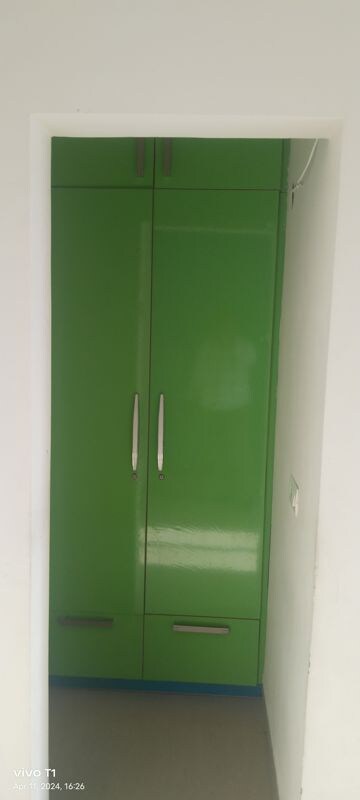 Furnished Amenities in 2 BHK Apartment at Emaar Emerald Estate, Sector 65 – for Rent