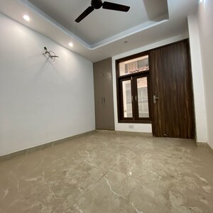 Room in 2 BHK Builder Floor at Chattarpur – for Rent