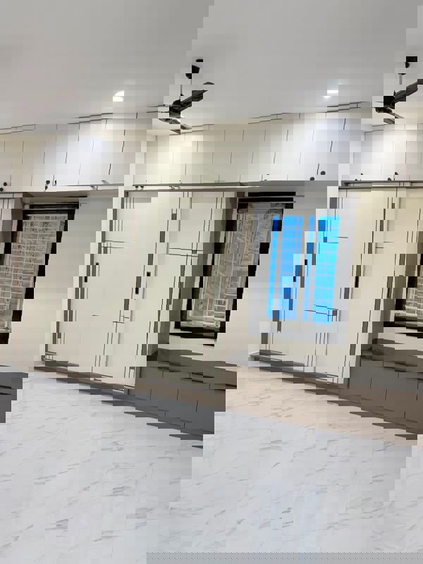 3 BHK + Basement Apartment For Rent in Golden Gate Golden Habitat