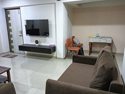 2.5 BHK Apartment For Sale in Monarch Apartments Umelman