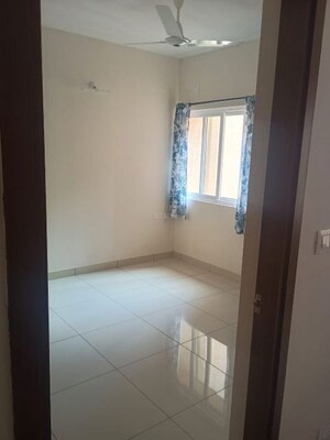 Room in 2 BHK Apartment at Prestige Finsbury Park Hyde, Bagaluru – for Rent
