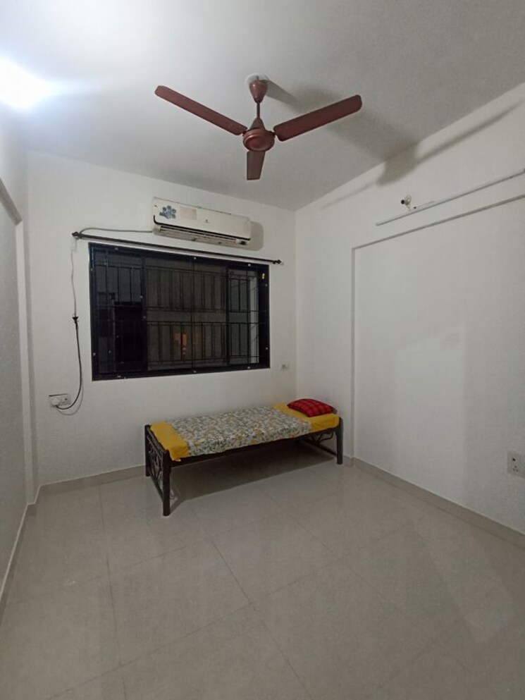 Bedroom, magarpatta-annex 2 Bedroom 850 Sq.Ft. Apartment In Hadapsar Pune 9649853