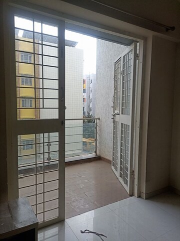 Room in 2 BHK Apartment at Fortune Associates Aristolia, Hadapsar – for Rent