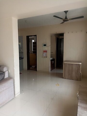 Room in 2 BHK Apartment at Fortune Associates Aristolia, Hadapsar – for Rent