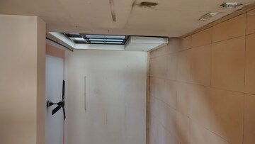 Furnished Amenities in 3 BHK Apartment at Express One, Vasundhara Sector 14 – for Rent