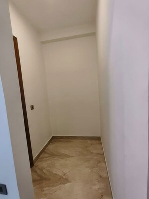 Room in 3.5 BHK Builder Floor at Uday Arden 45, Sector 45 – for Rent