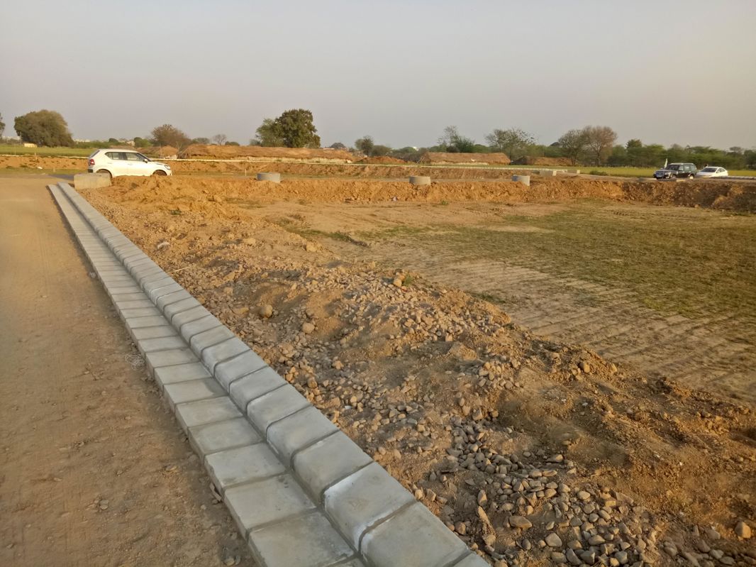 Plot For Sale in Altus Prime