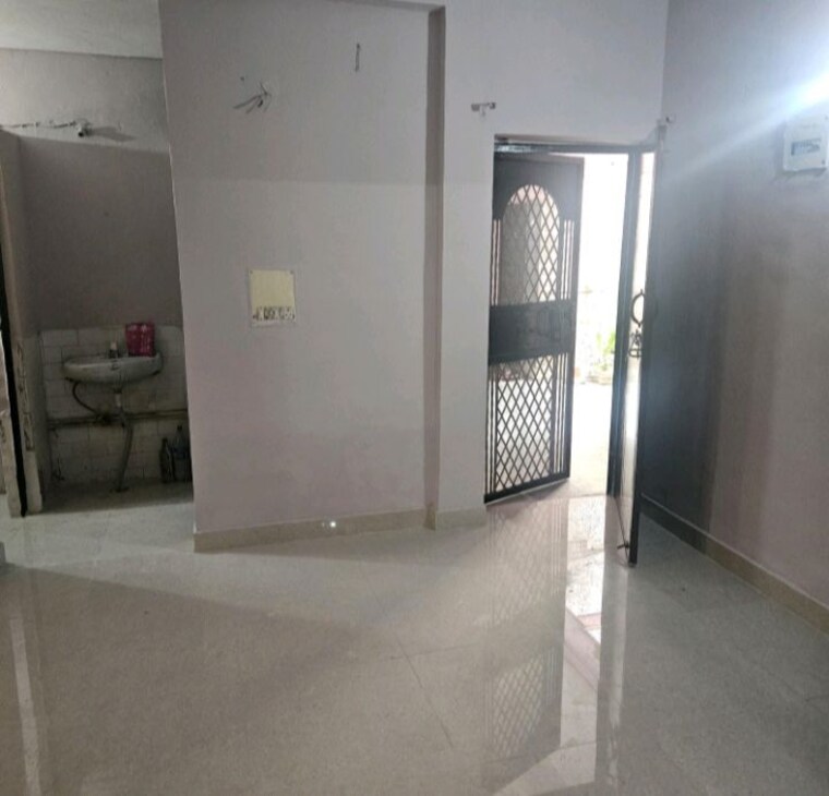 Bathroom, pi i and ii greater noida 1 Bedroom 40 Sq.Mt. Builder Floor In Pi I And Ii Greater Noida Greater Noida 9761233