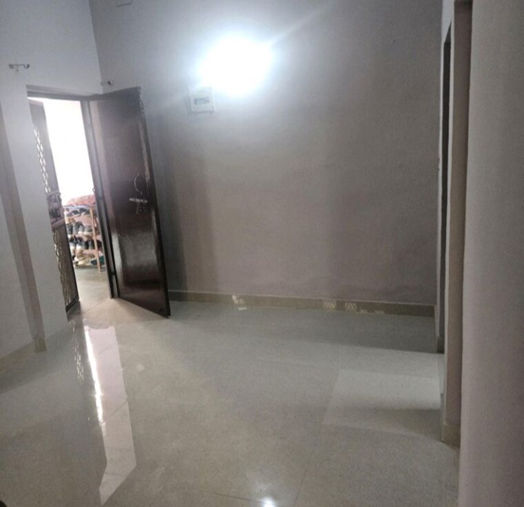 Room, pi i and ii greater noida 1 Bedroom 40 Sq.Mt. Builder Floor In Pi I And Ii Greater Noida Greater Noida 9761233