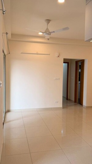 Room in 2 BHK Apartment at Sobha Dream Gardens, Thanisandra Main Road – for Rent