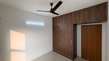 Room in 2 BHK Apartment at Sobha Dream Gardens, Thanisandra Main Road – for Rent