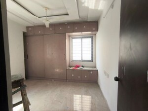 Room in 2 BHK Apartment at Narsingi – for Rent