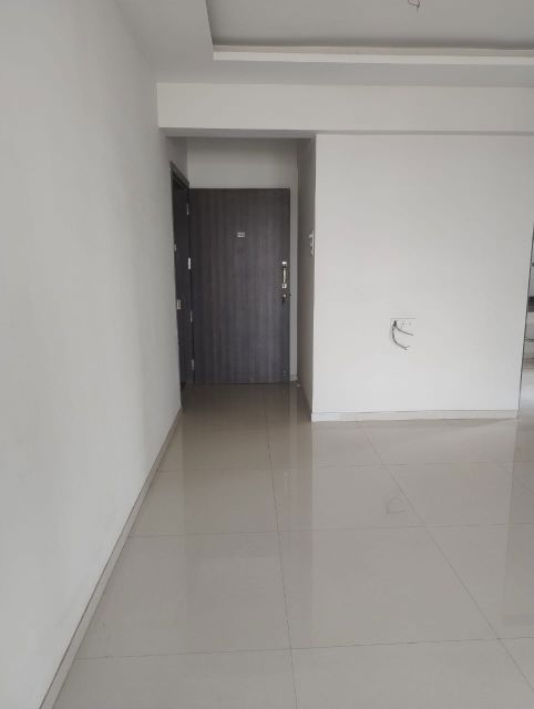 3 BHK + Extra Room Apartment For Sale in Sea Regency