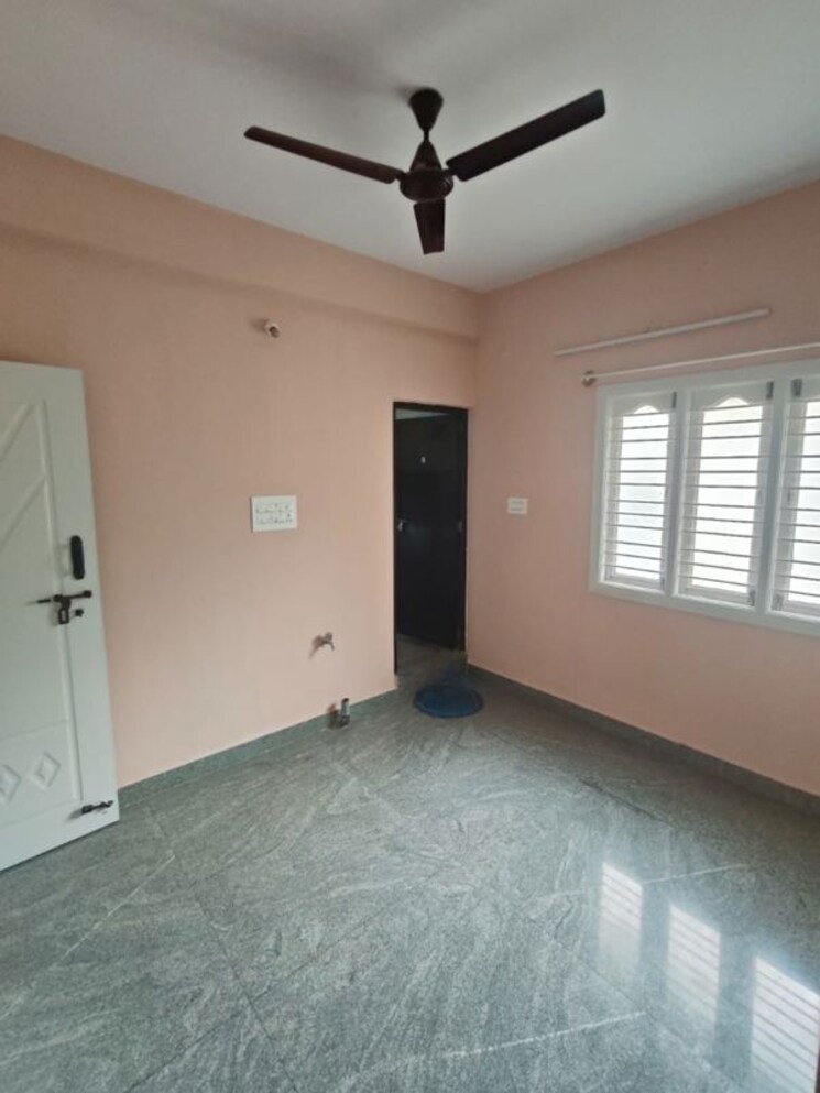 Room, indiranagar 1 Bedroom 700 Sq.Ft. Apartment In Indiranagar Bangalore 9761502