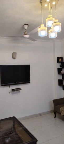 2 BHK + Pooja Room Builder Floor For Rent in Malviya Nagar