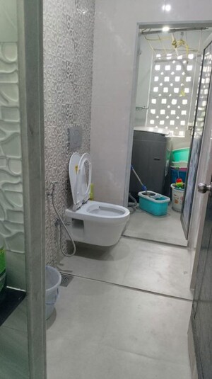 Bathroom in 3 BHK Independent House at Dlf Phase ii – for Sale