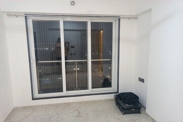 Room in 1 BHK Apartment at Haware Intelligentia Sigma South, Vikhroli East – for Rent