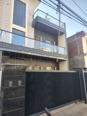 6 BHK Independent House For Sale in Dhakoli