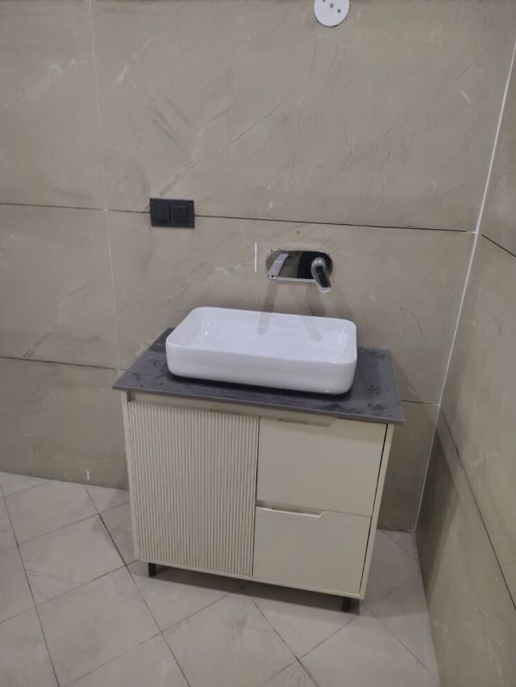 Bathroom, dhakoli 6 Bedroom 215 Sq.Ft. Independent House In Dhakoli Zirakpur 9761800