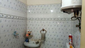 Bathroom in 1 BHK Builder Floor at Vaishali Sector 5 – for Sale
