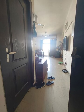 Bathroom in 2.5 BHK Apartment at Amrapali Zodiac, Sector 120 – for Sale