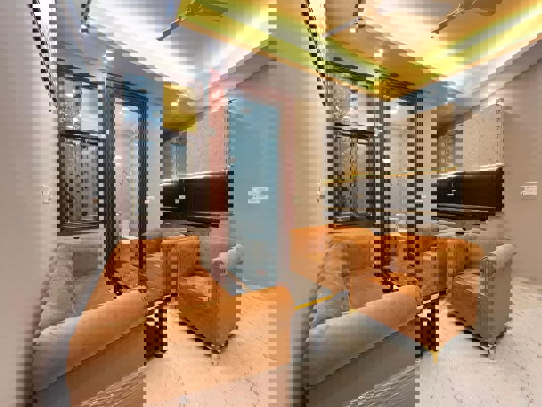 2 BHK Builder Floor For Rent in Saket