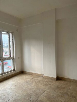 Room in 2 BHK Apartment at Chinar Park – for Sale
