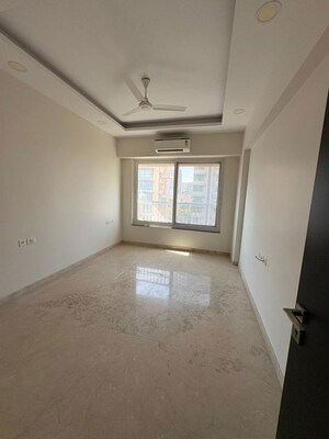 2 BHK Apartment For Sale in Faucett Ideal Manohar CHS, Bandra West