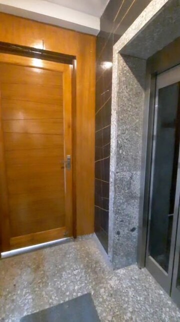 Building Lobby in 3 BHK Builder Floor at BP Homes, Sector 85 – for Rent