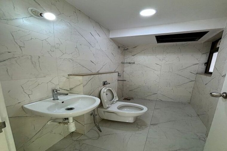 Bathroom, suvasya-swastik-onyx 2 Bedroom 542 Sq.Ft. Apartment In Tagore Nagar Mumbai 9761912