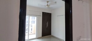 Room in 3 BHK Independent House at Dlf Phase ii – for Sale