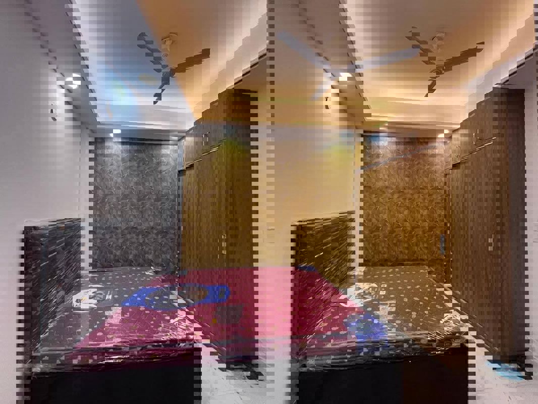 1 BHK Builder Floor For Rent in Saket