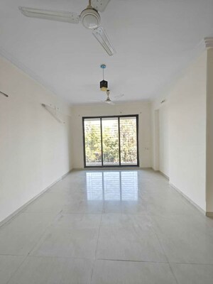 Room in 3 BHK Apartment at Akshar Alvario, Seawoods – for Rent