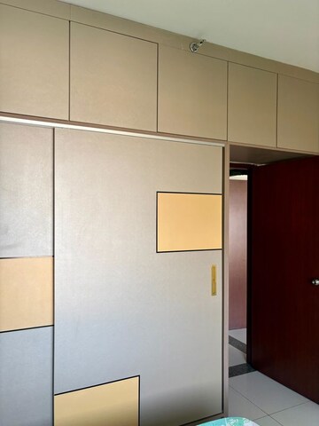 Room in 2 BHK Apartment at Purva Palm Beach, Hennur Road – for Rent