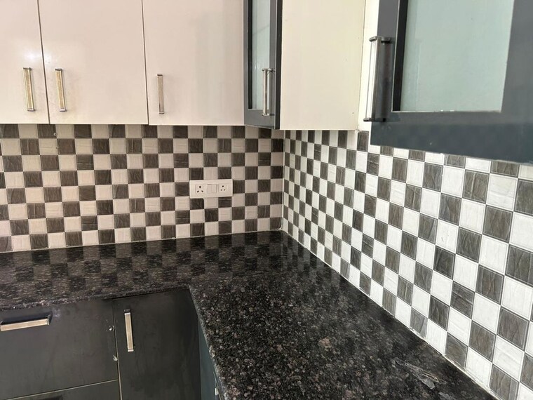 Kitchen, dlf phase ii 3 Bedroom 2250 Sq.Ft. Independent House In Dlf Phase ii Gurgaon 9759331