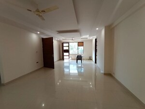 Room in 2 BHK Builder Floor at Sargasan – for Rent